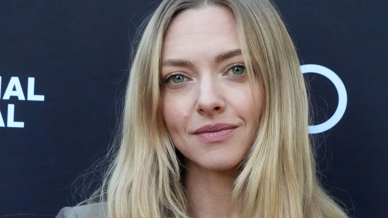 Amanda Seyfried jinsiy sahnalar va «begona odam bilan yalang‘och bo‘lish» sababli rolni rad etganini aytdi