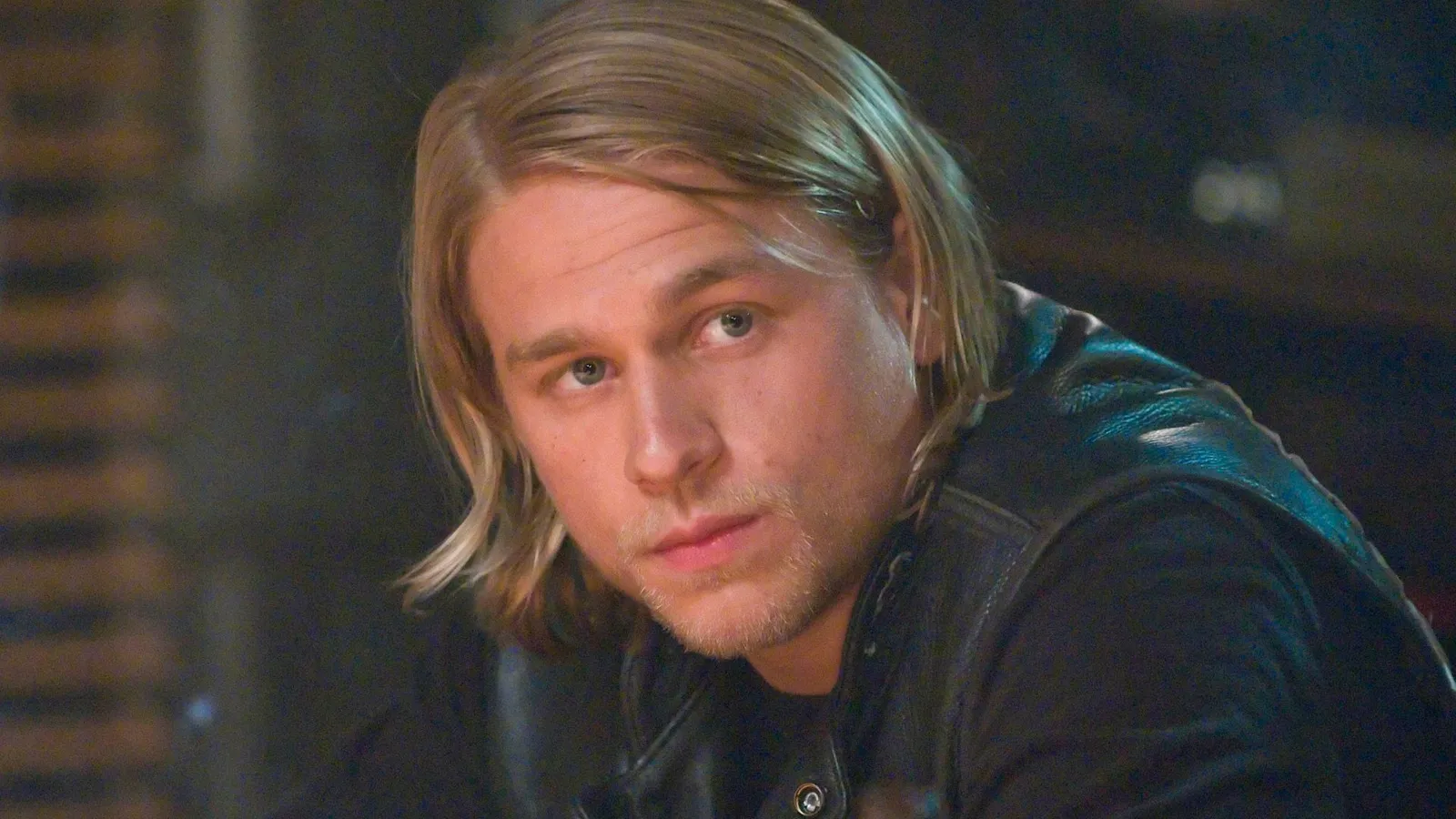 Charlie Hunnam ishtirokidagi Criminal seriali Prime Video’da namoyish etiladi