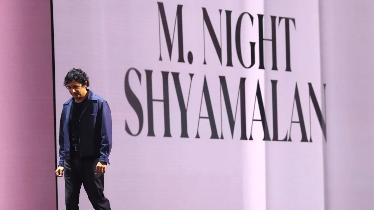 M. Night Shyamalan Beyond Fest retrospektivida va filmlarini mustaqil moliyalashtirish istagi haqida